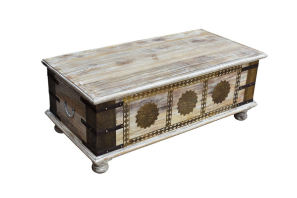 Kemi_Trunk_Coffee Table _Storage Case_Box _Sitting Trunk_118 cm
– Celson PTE Ltd 7