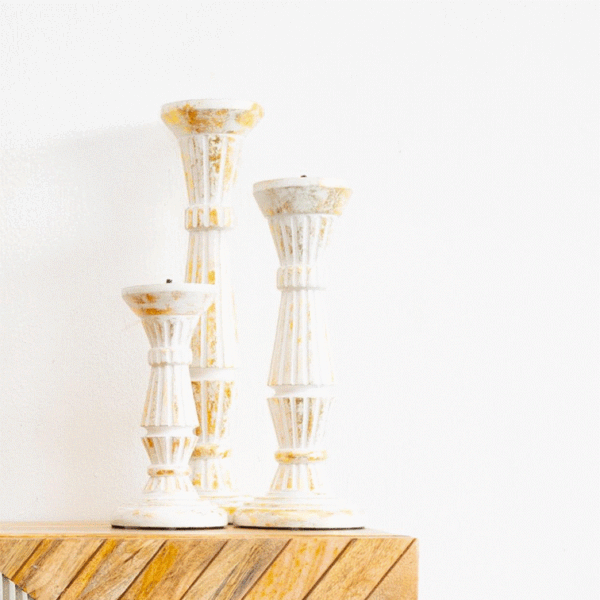 Reign Hand Carved Wooden Candle Holder Set of 3
– Celson PTE Ltd 2