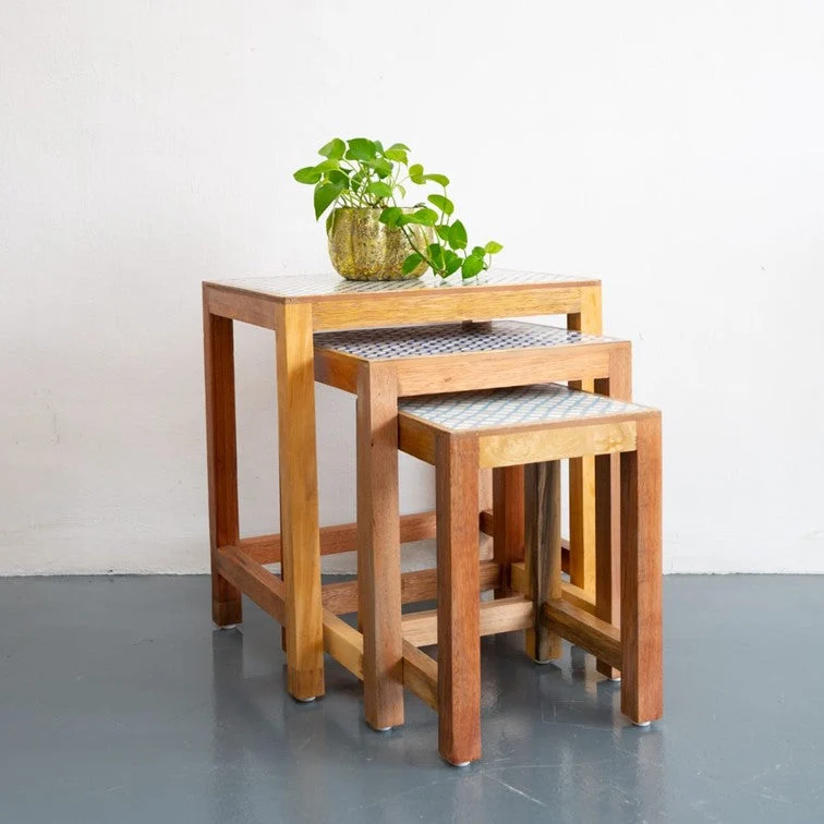 Civi Bone Inlay Nesting Table Set of 3
– Celson PTE Ltd