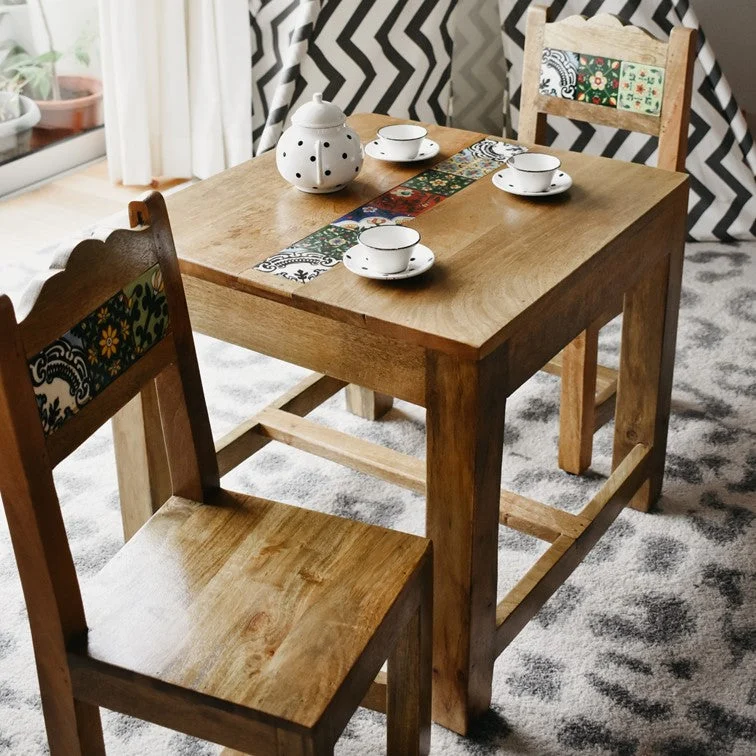 Chalotra_Kids Table & 2 Chairs_Kids Furniture (Set of 3)
– Celson PTE Ltd