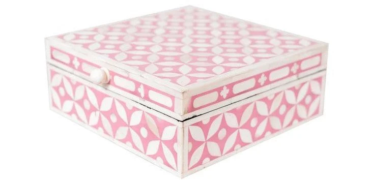 Ephor Bone Inlay Box
– Celson PTE Ltd