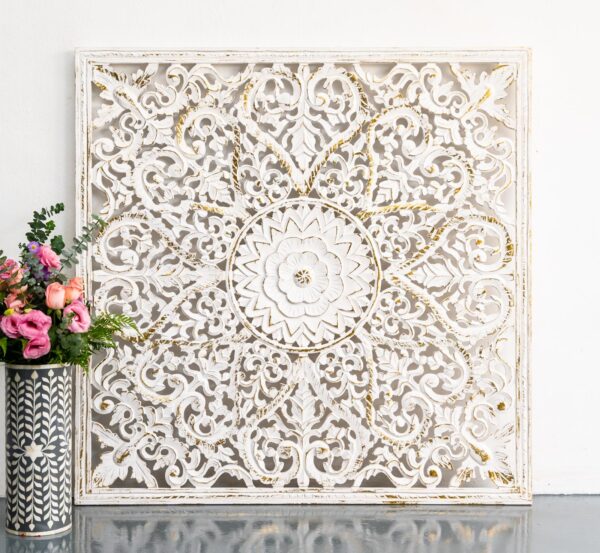 Fink_Wooden Carved Square Wall Panel_112 x 112 cm_White with Gold
– Celson PTE Ltd 2