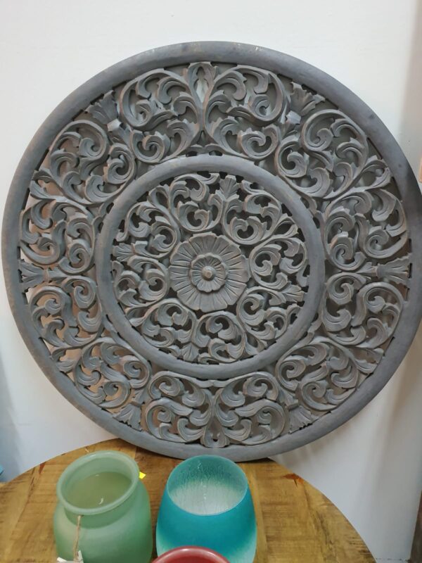 Winkle_Round Carved Wooden Wall Panel in Grey_Wall Decor
– Celson PTE Ltd 5