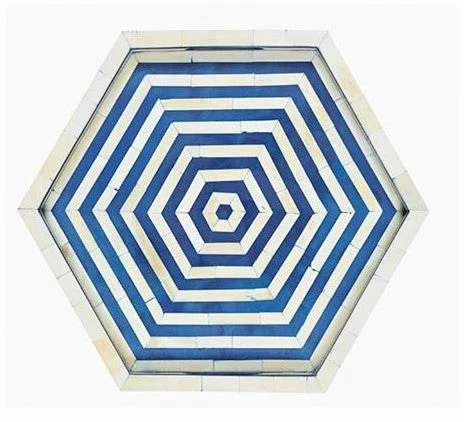 Nivi Bone Inlay Tray with Chevron Pattern_ 41 x 41 cm
– Celson PTE Ltd